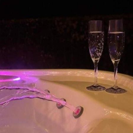 Zen Retreat Met Jacuzzi Grez-Doiceau Exterior foto